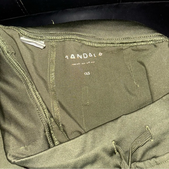 mandala green scrub set - Picture 5 of 5